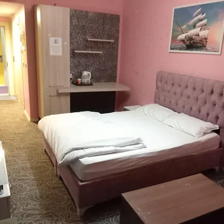 Hanzade Turizm Apartament *